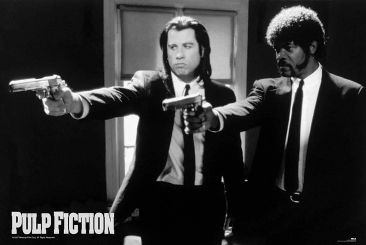 Poster Pulp Fiction - Black and White Guns 91,5x61cm – Image 2